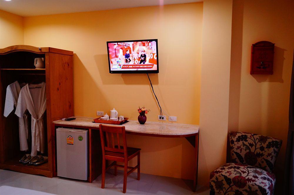 Patong Marina Hotel By Lofty Extérieur photo