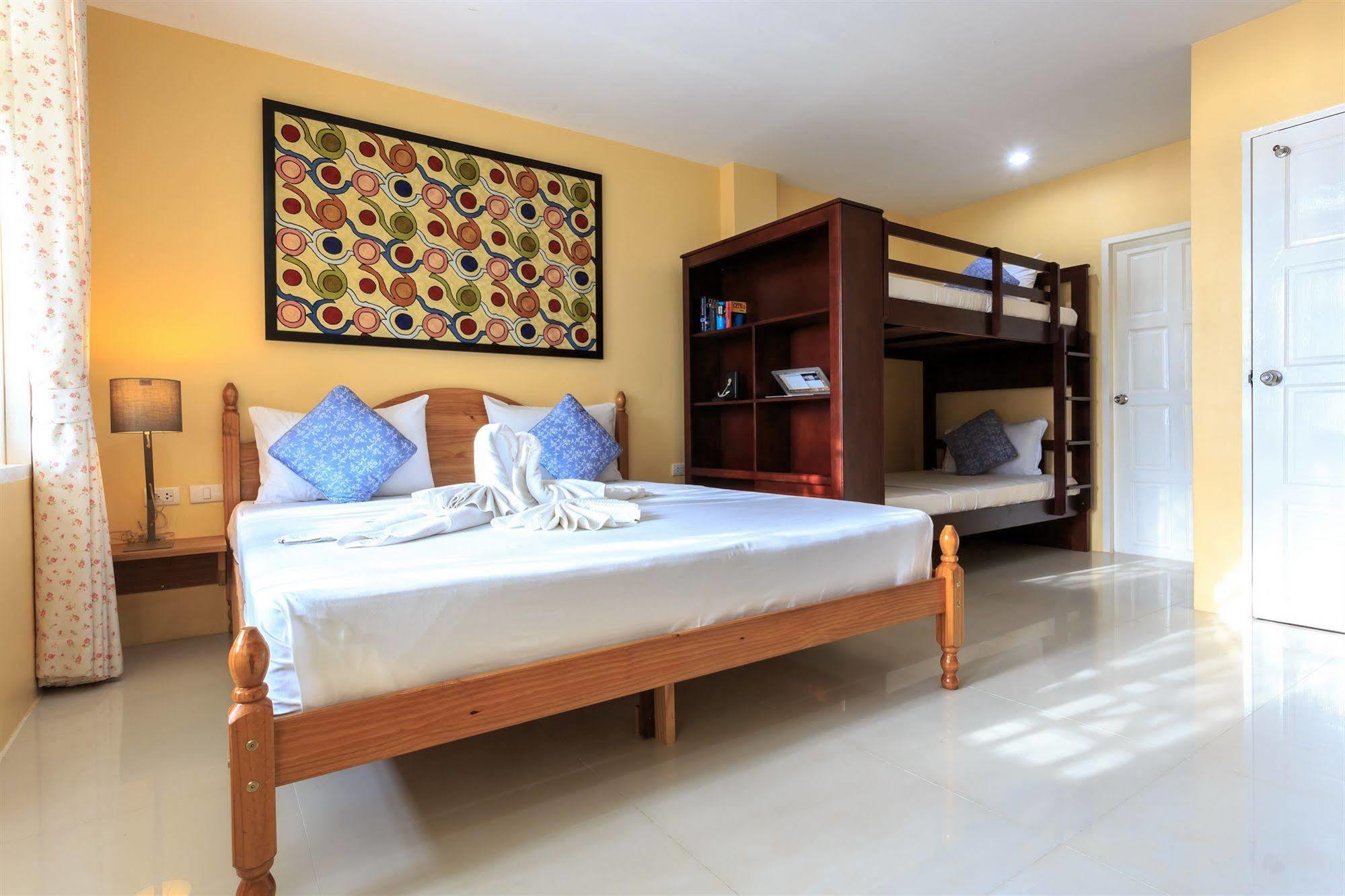 Patong Marina Hotel By Lofty Extérieur photo