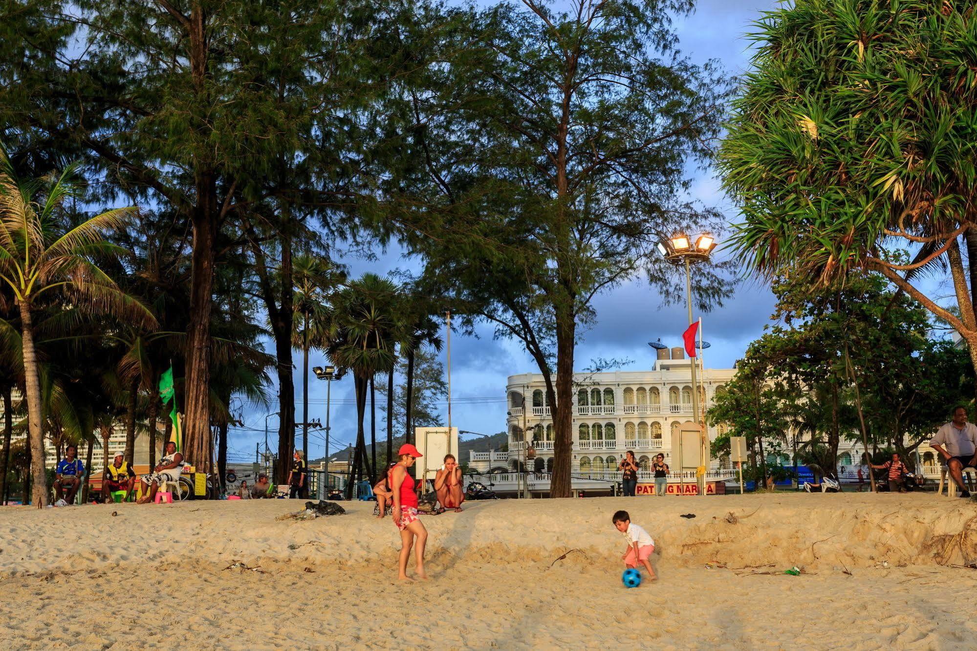 Patong Marina Hotel By Lofty Extérieur photo